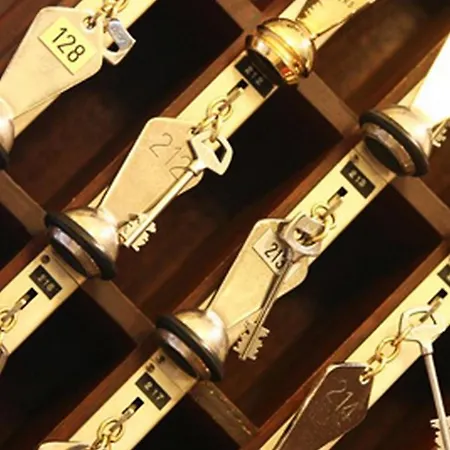 Des 3 Marchands Hotel 3*