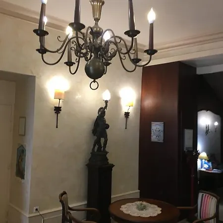 Des 3 Marchands Hotel