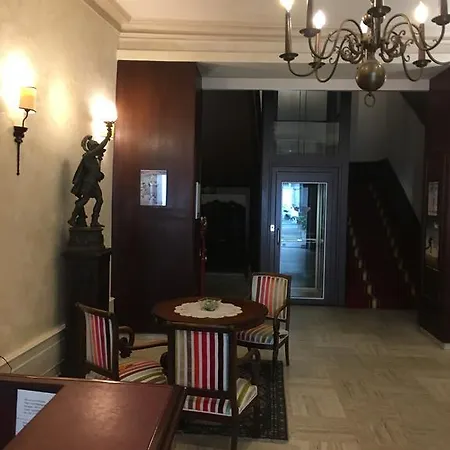 Des 3 Marchands ナント