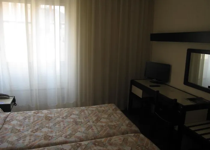 Des 3 Marchands Hotel 3*