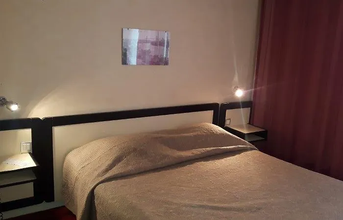 Des 3 Marchands Hotel